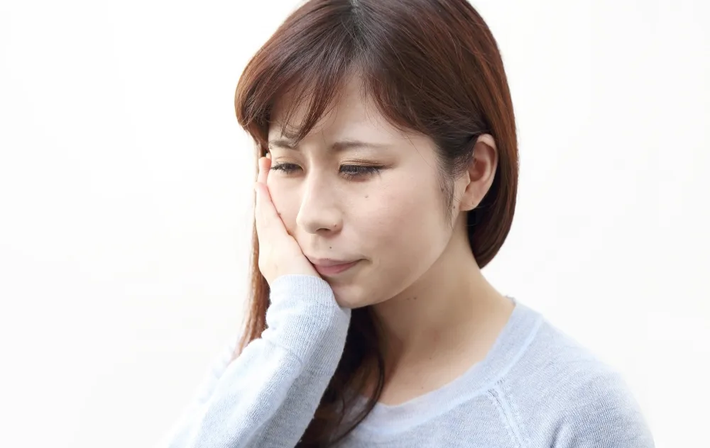 親知らずが痛い。でも抜くのが怖い
